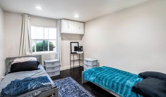 1116 Circle Dr, Escondido, CA 92025