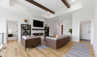 1113 W Lakeway Ct, Andover, KS 67002