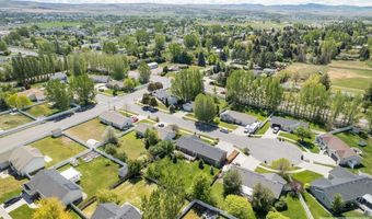 3845 E Ridgeview Cir, Ammon, ID 83406