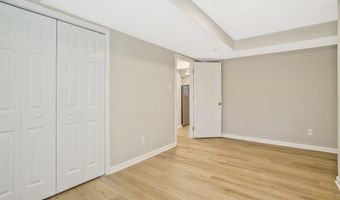 706 N CLEVELAND St, Arlington, VA 22201