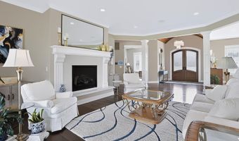 4025 Lochview Ct, Bargersville, IN 46106