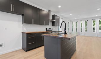 1005 F SW St, Ardmore, OK 73401