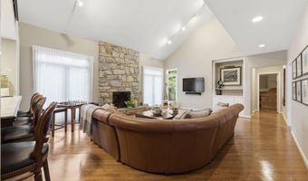 8004 SPLIT OAK Dr, Bethesda, MD 20817
