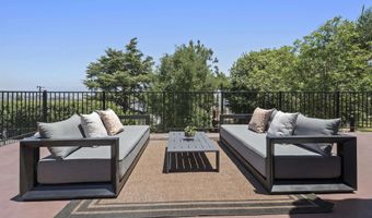 10020 Fuerte Dr, La Mesa, CA 91941