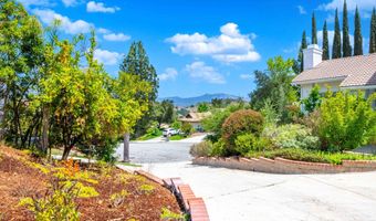 27555 Freetown Ln, Agoura Hills, CA 91301