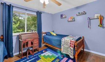 2731 Valley Dr, Ann Arbor, MI 48103