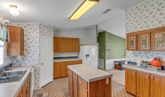 1694 Christopher Cove Rd, Albany, GA 31705