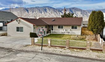 455 Connely St, Hawthorne, NV 89415