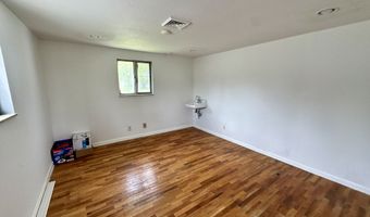 1601 E 53rd St, Anderson, IN 46013