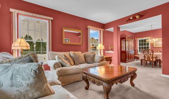12 Brittany Dr, Bayville, NJ 08721