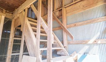 1079 Ff Hwy, Alton, MO 65606