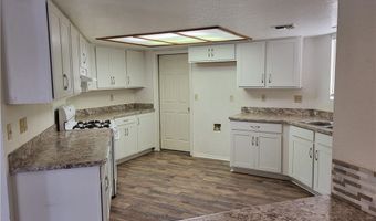 2864 Country Club Dr, Bullhead City, AZ 86442