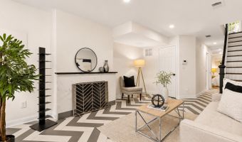320 G St SE, Washington, DC 20003