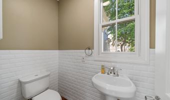 829 AVENUE C, Bayonne, NJ 07002