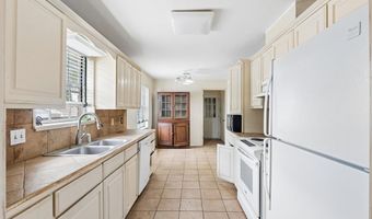 7725 NW 20th St, Bethany, OK 73008