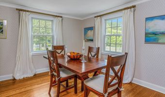 4 Old Stone Rd, Darien, CT 06820