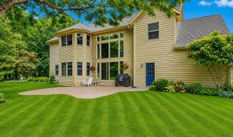 7494 Bridle Path Ct SE, Ada, MI 49301