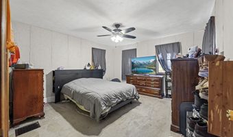 5869 Beechwood Ave, Alliance, OH 44601