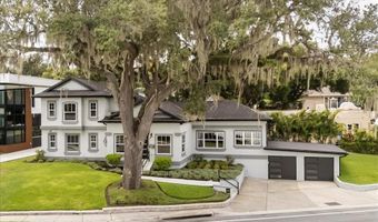 808 EDGEWATER Dr, Orlando, FL 32804