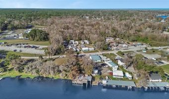 55512 FRONT St, Astor, FL 32102