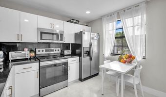 3571 Magellan Cir 343-4, Aventura, FL 33180