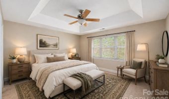8 Kaylor Dr, Arden, NC 28704