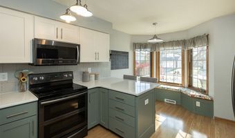 806 SE Kensington Rd, Ankeny, IA 50021