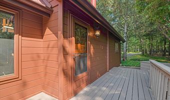 141 LONGVIEW Dr, Saylorsburg, PA 18353