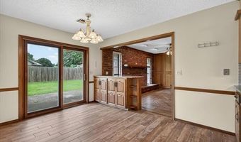 5908 Whitney Ln, Bartlesville, OK 74006