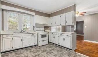 109 Fisher St, Athens, TN 37303
