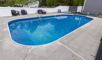 49 Kelseytown Rd, Clinton, CT 06413