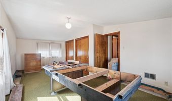 4306 F St, Amana, IA 52203