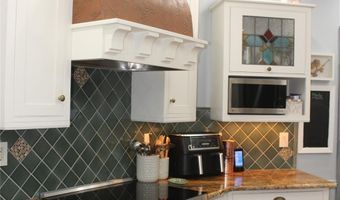 242 Birch Ln, Arden, NC 28704