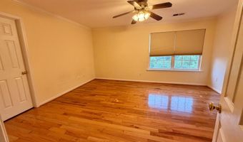 20108 HARDWOOD Ter, Ashburn, VA 20147