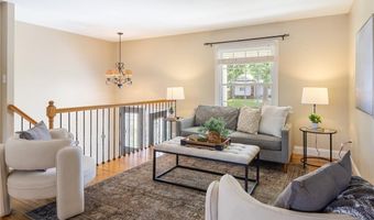 407 Palermo Dr, Ballwin, MO 63021