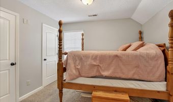 5898 PETERSON RIDGE Ln, Bartlett, TN 38135