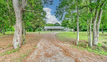 5887 Scotland Rd, Bentonia, MS 39040