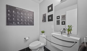 1200 STEUART St 312, Baltimore, MD 21230