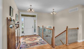16657 Sandstone Cir, Basehor, KS 66007