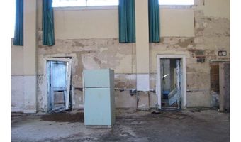 29406 N JAMES MADISON Hwy, Arvonia, VA 23004