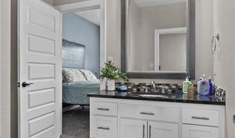 230 Waterfront Cir, Alma, AR 72921