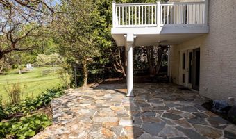 2823 ORCHARD LAKES Dr, Baldwin, MD 21013