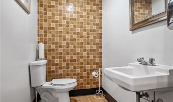 350 Station St, Cranston, RI 02910