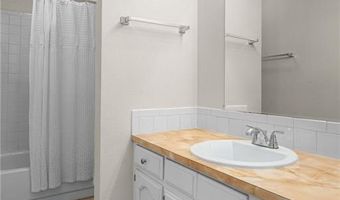 701 N St, Barling, AR 72923