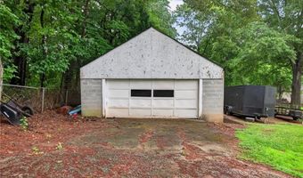 4243 White Way Dr, Austell, GA 30106