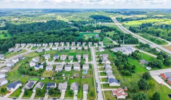 958 Willow Creek Dr, Alexandria, KY 41001