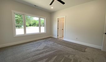 16 Trinton Ave, Bedford, IN 47421