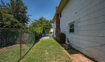 8 Williams Ave, Amityville, NY 11701