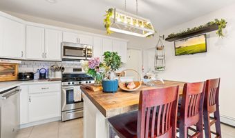 26 E 49TH St, Bayonne, NJ 07002