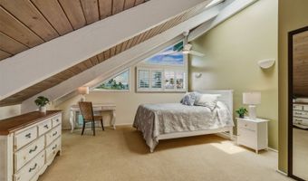 586 Kaimalino St, Kailua, HI 96734